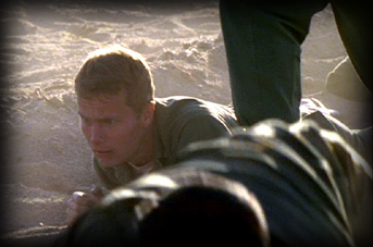 Claude en manoeuvres (John Savage)