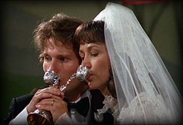John Savage et Rutanya Alda dans the deer hunter